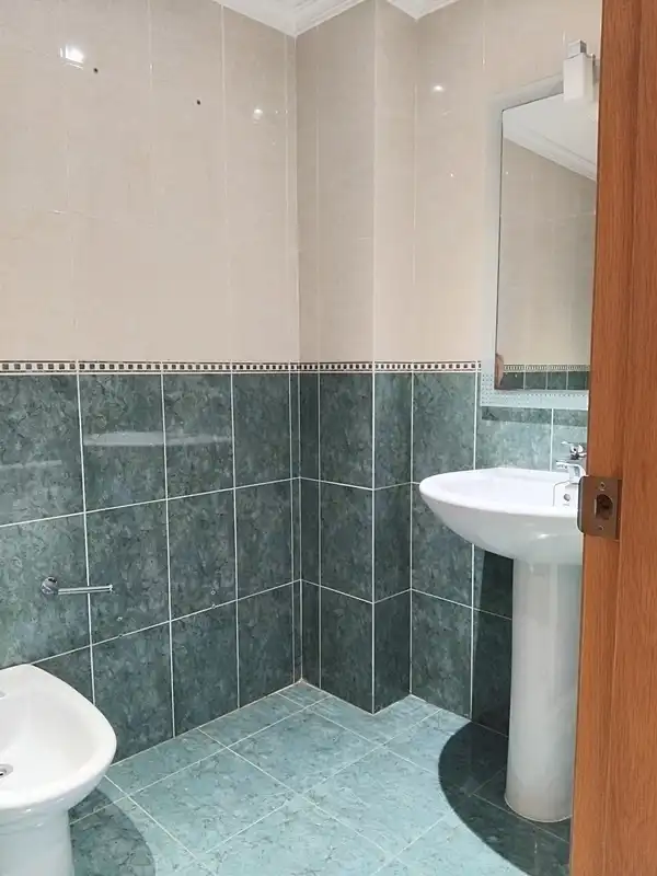 Baño de Piso en venta en A Coruña Capital  con Calefacción, Parquet y Trastero