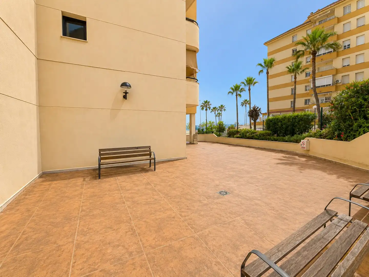 Terraza de Planta baja en venta en Benalmádena con Piscina comunitaria