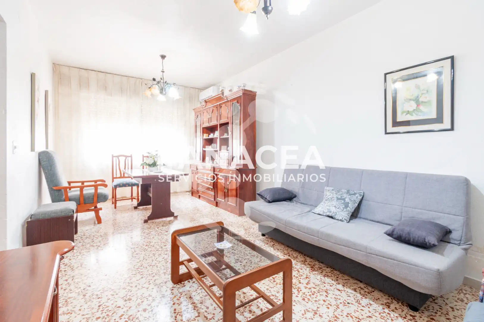 Sala d'estar de Casa o xalet en venda en Roquetas de Mar amb Aire condicionat, Jardí privat i Moblat