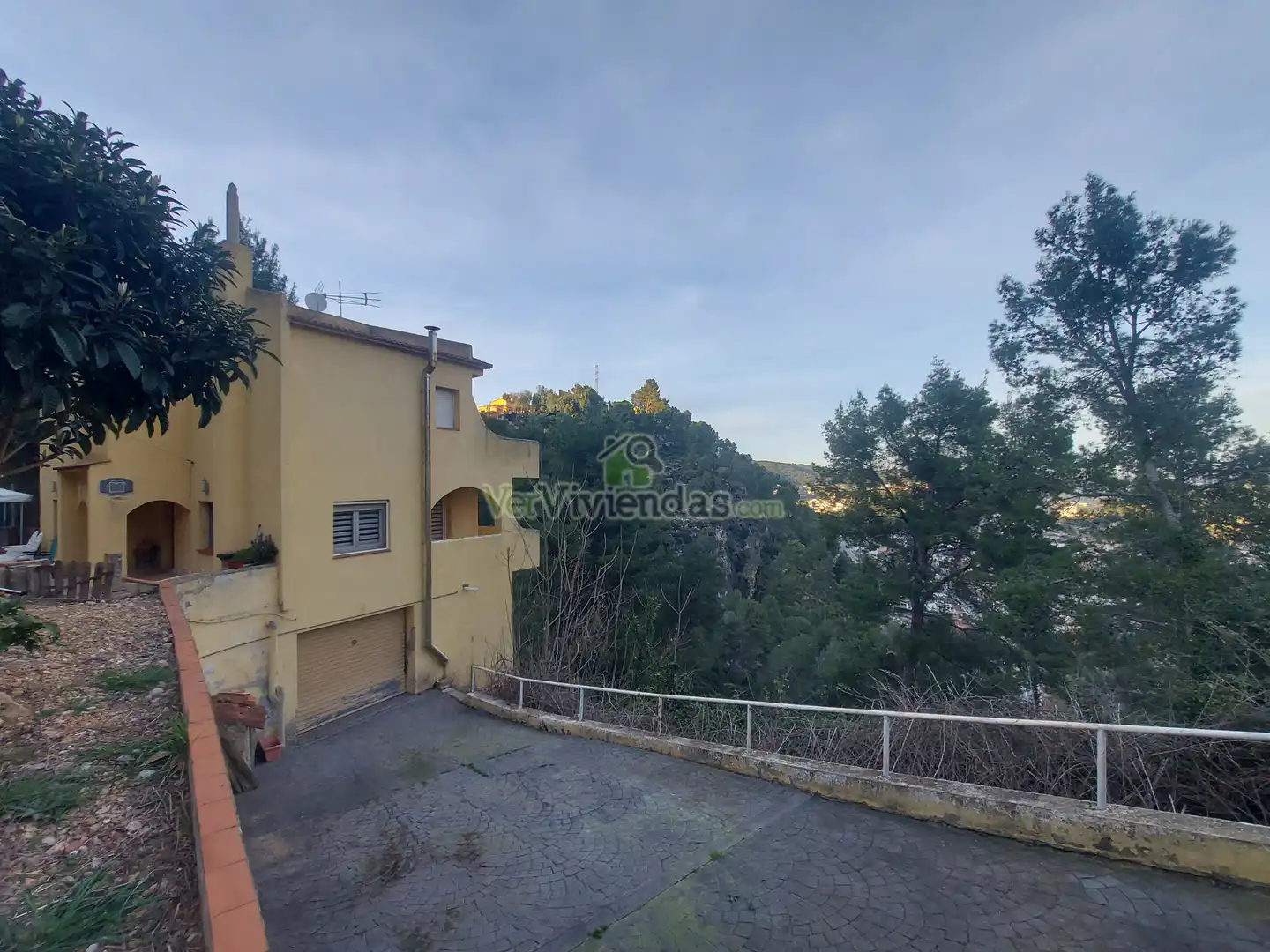 Vista exterior de Casa o chalet en venta en Vallirana con Calefacción, Jardín privado y Terraza