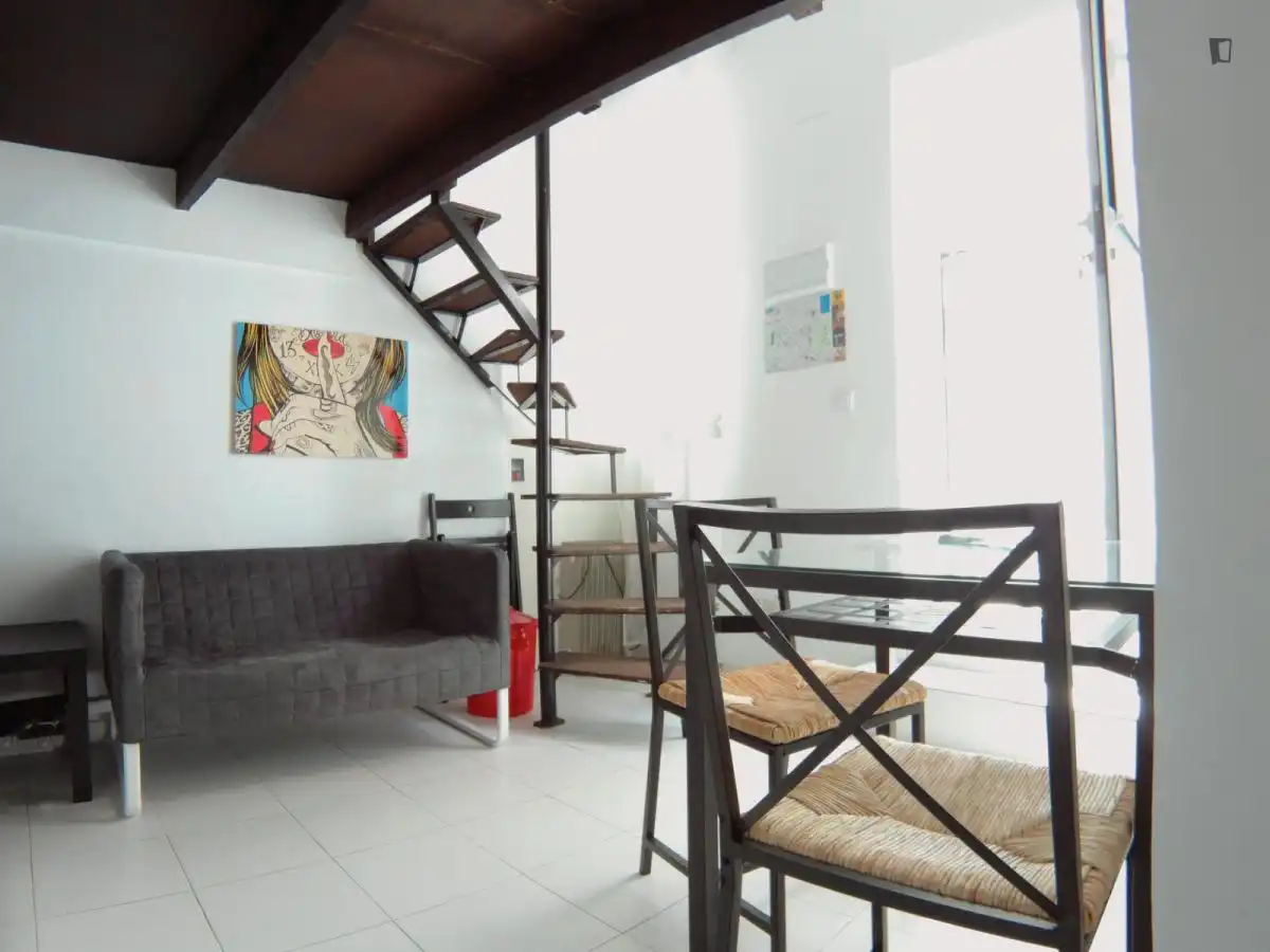 Estudio de alquiler en Valdeacederas