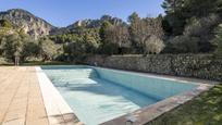 Swimming pool of Building for sale in Alcoy / Alcoi