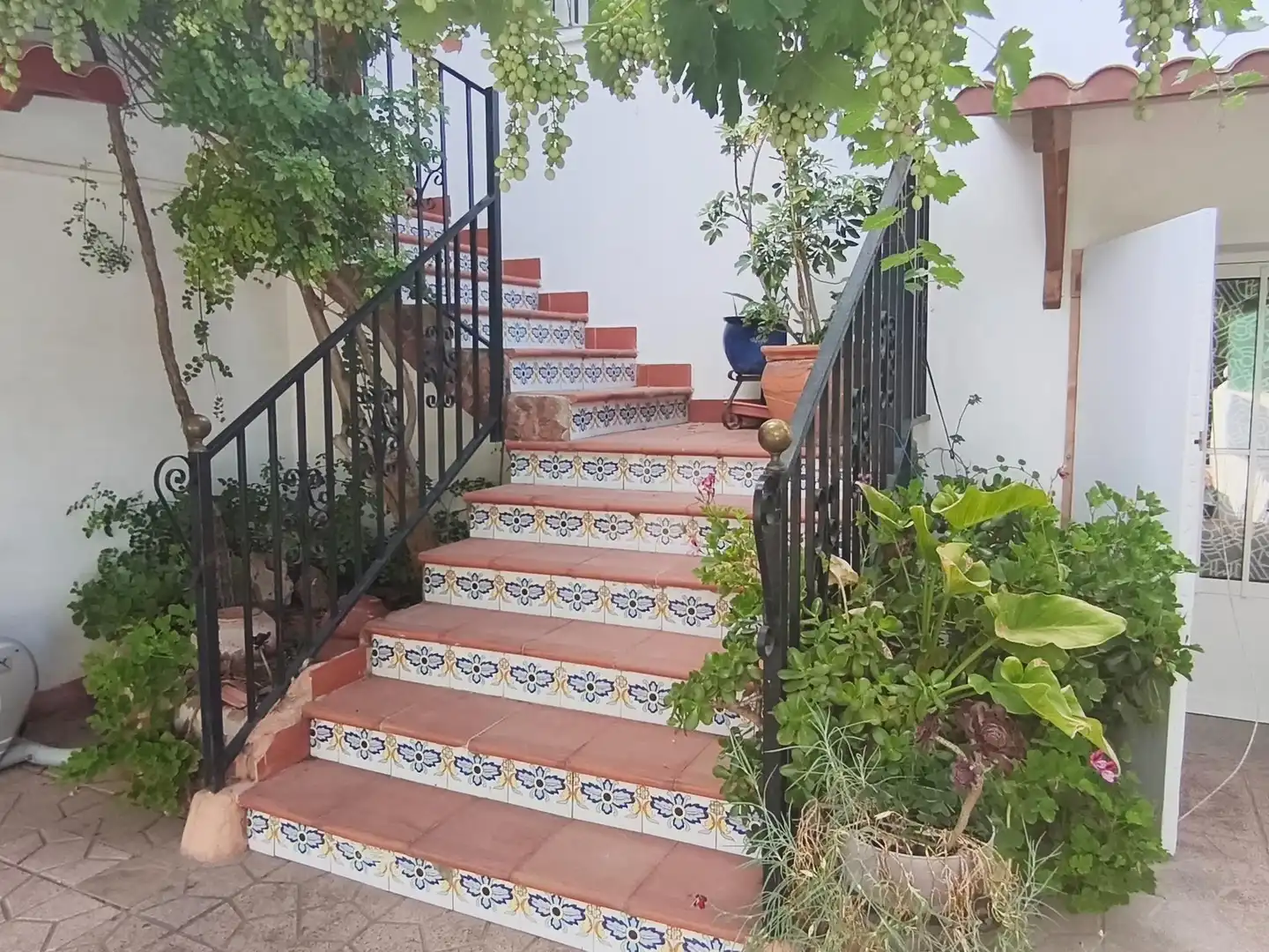 Casa con jardín en venta en Vilamarxant, imagen 2
