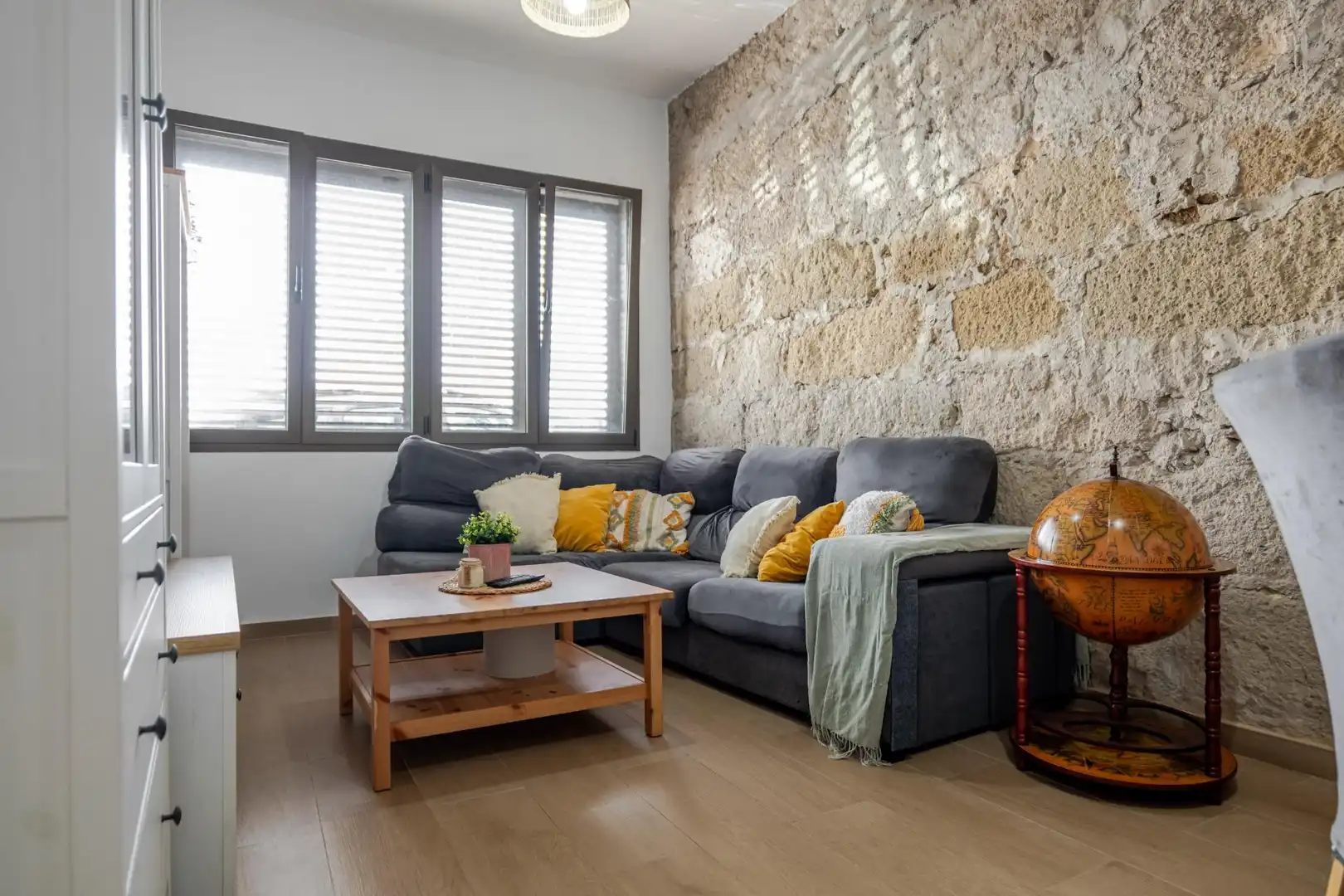 Wohnzimmer von Einfamilien-Reihenhaus zum Verkauf in Las Palmas de Gran Canaria mit Terrasse und Abstellraum