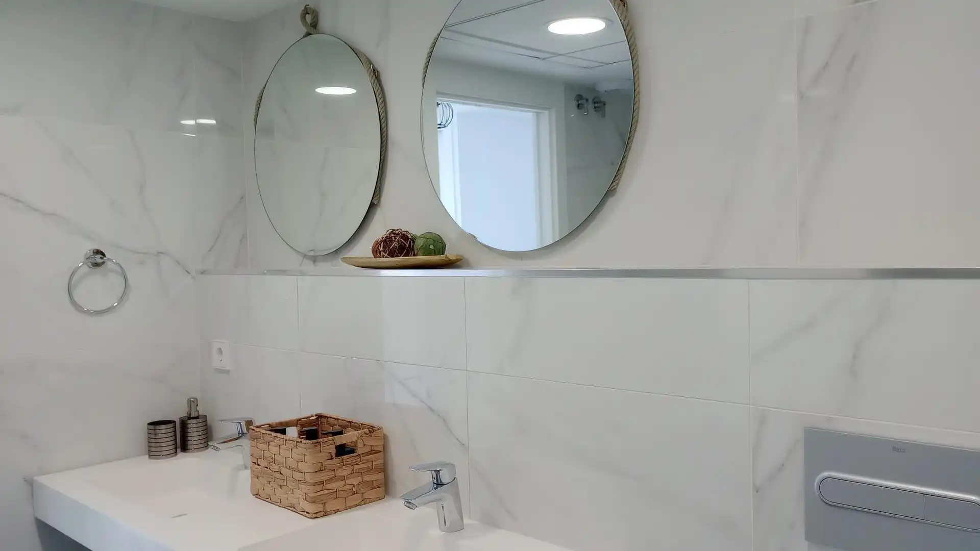 Baño de Ático en venta en Villajoyosa / La Vila Joiosa con Aire acondicionado, Calefacción y Jardín privado