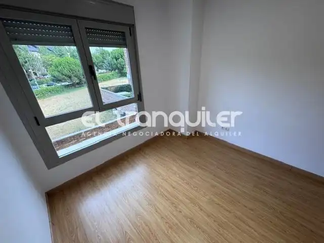 Schlafzimmer von Wohnung zur Miete in Las Rozas de Madrid mit Klimaanlage, Abstellraum und Waschmaschine