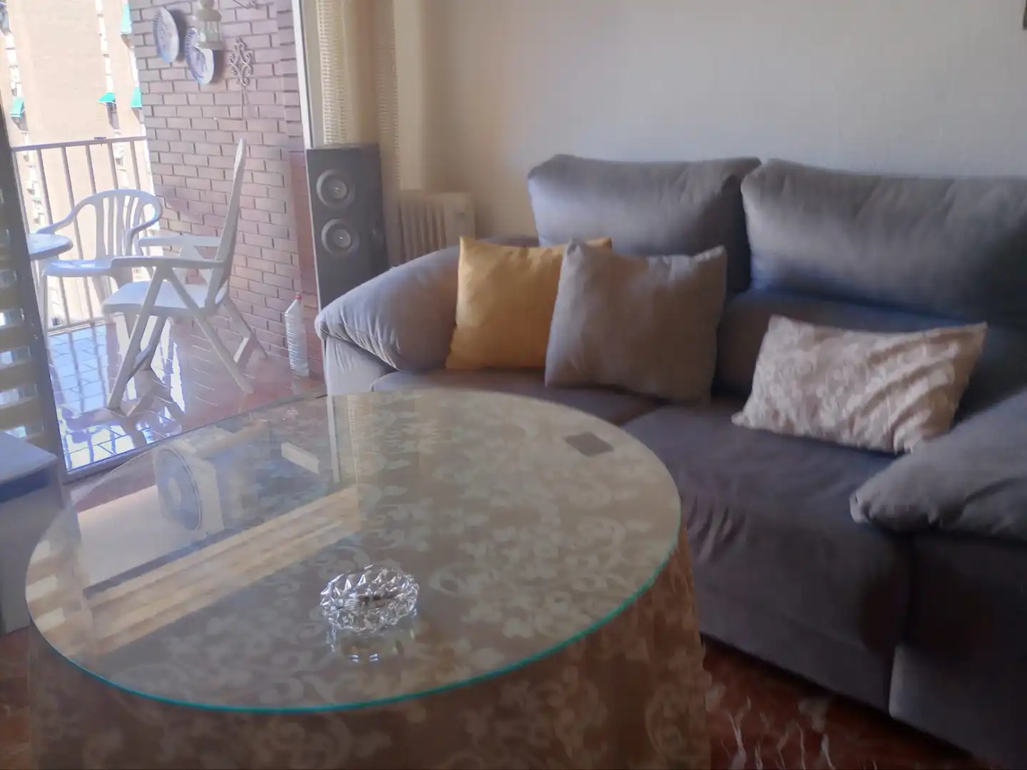Sala de estar de Piso para compartir en Granada con Calefacción, Amueblado y Horno
