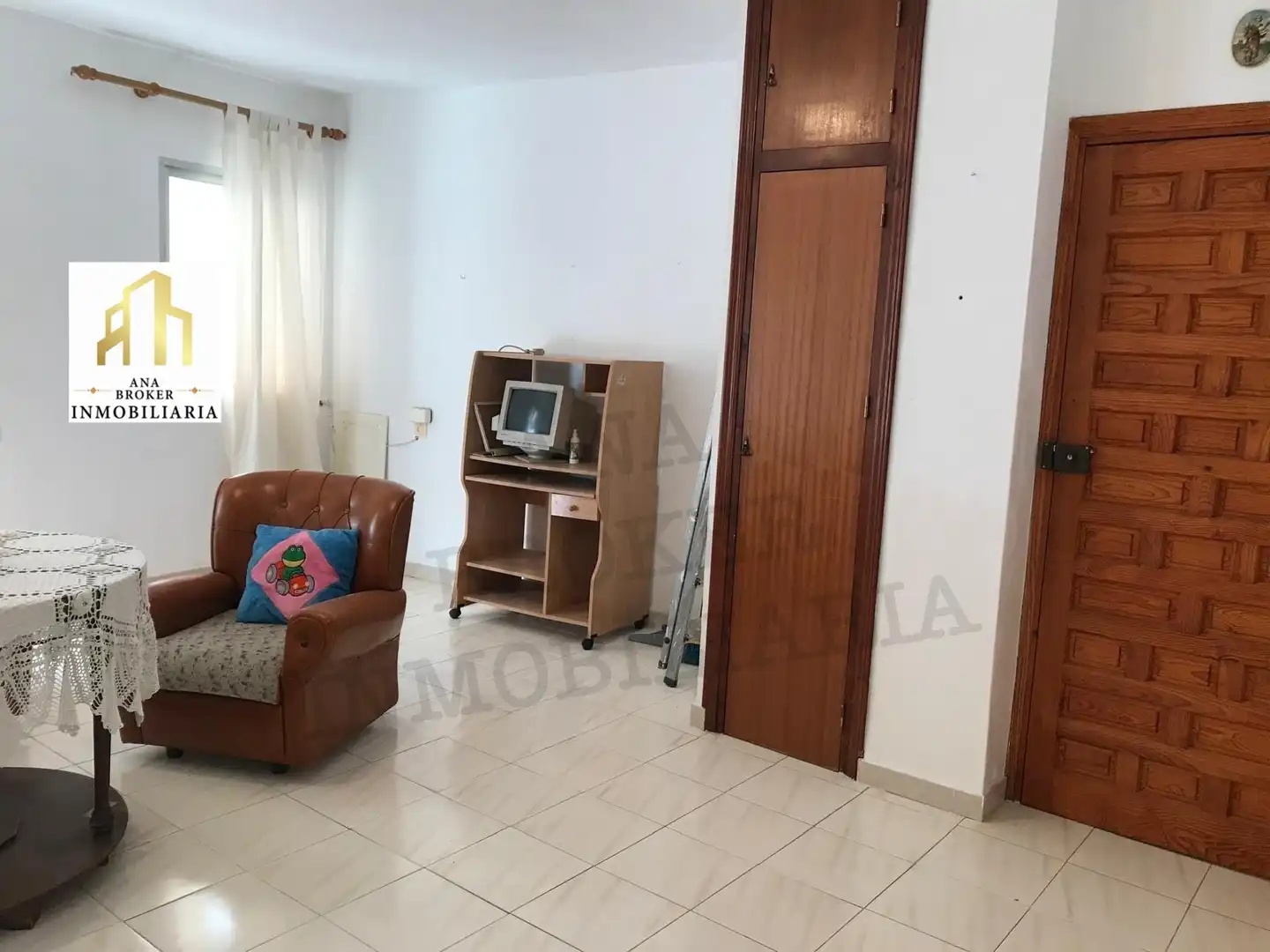 Sala de estar de Apartamento en venta en Cortes de la Frontera con Amueblado