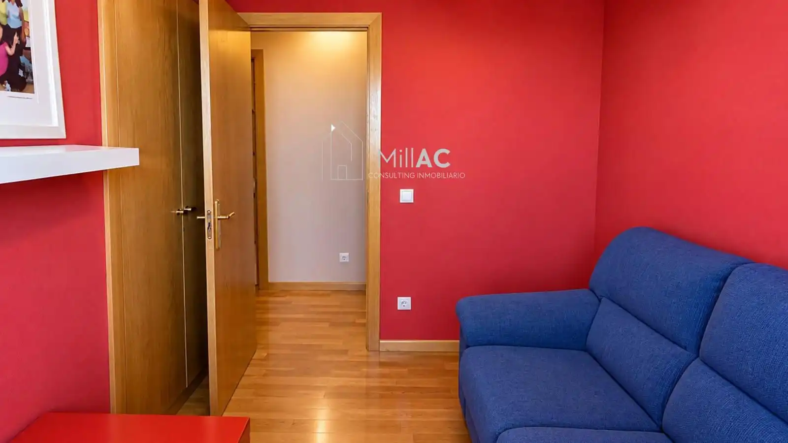 Bedroom of Attic for sale in Carabanchel
