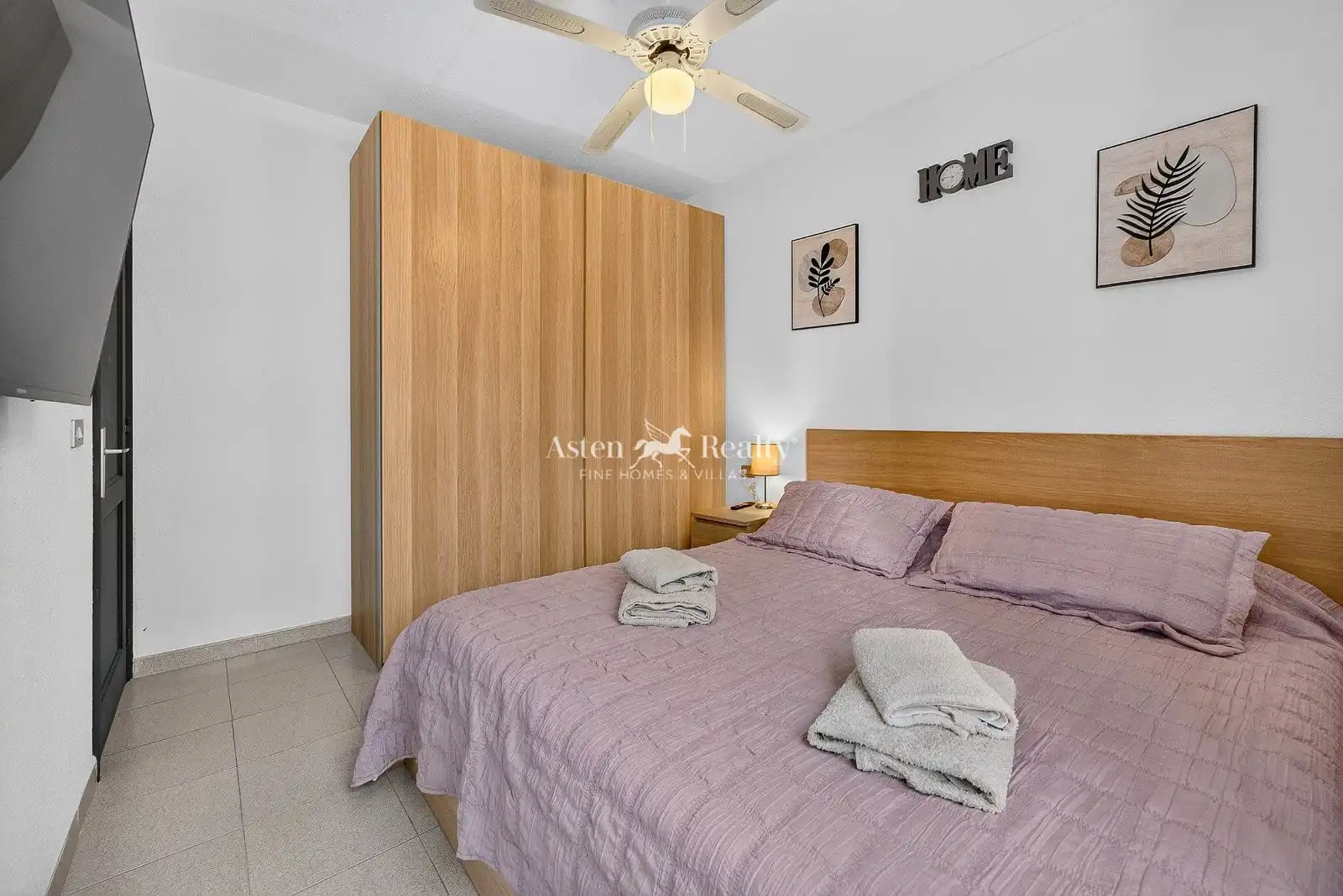 Dormitori de Apartament en venda en Santiago del Teide amb Aire condicionat, Terrassa i Piscina