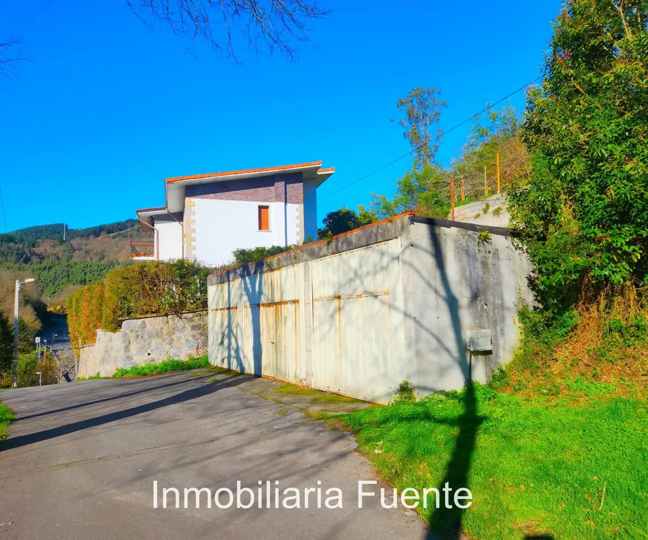 Vista exterior de Casa o chalet en venta en Zalla  con Calefacción, Jardín privado y Terraza