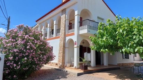 CASA INDIVIDUAL DE 5 HABITACIONES CON LICENCIA TURISTICA EN LAMPOLLA