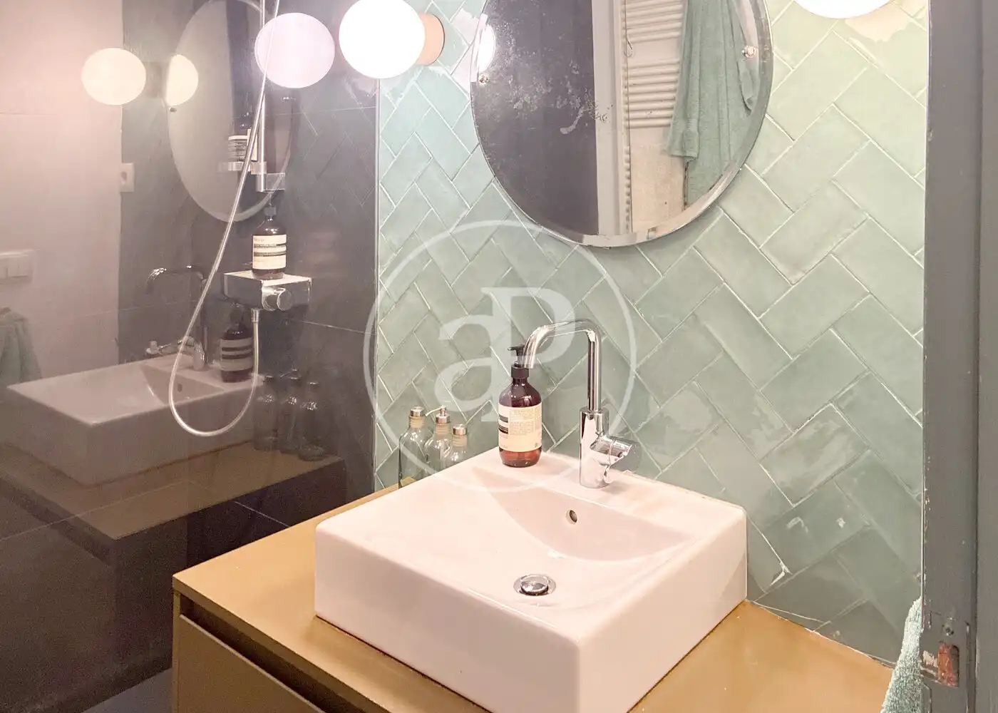 Bathroom of Flat for rent in Madrid  with Heating and Furnished
