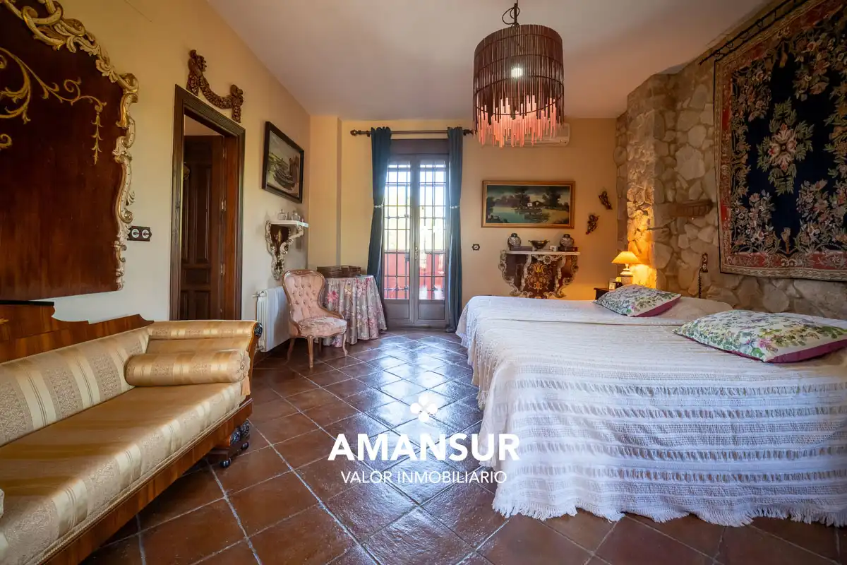 Chalet con piscina en venta en Avenida del Almendro, imagen 63