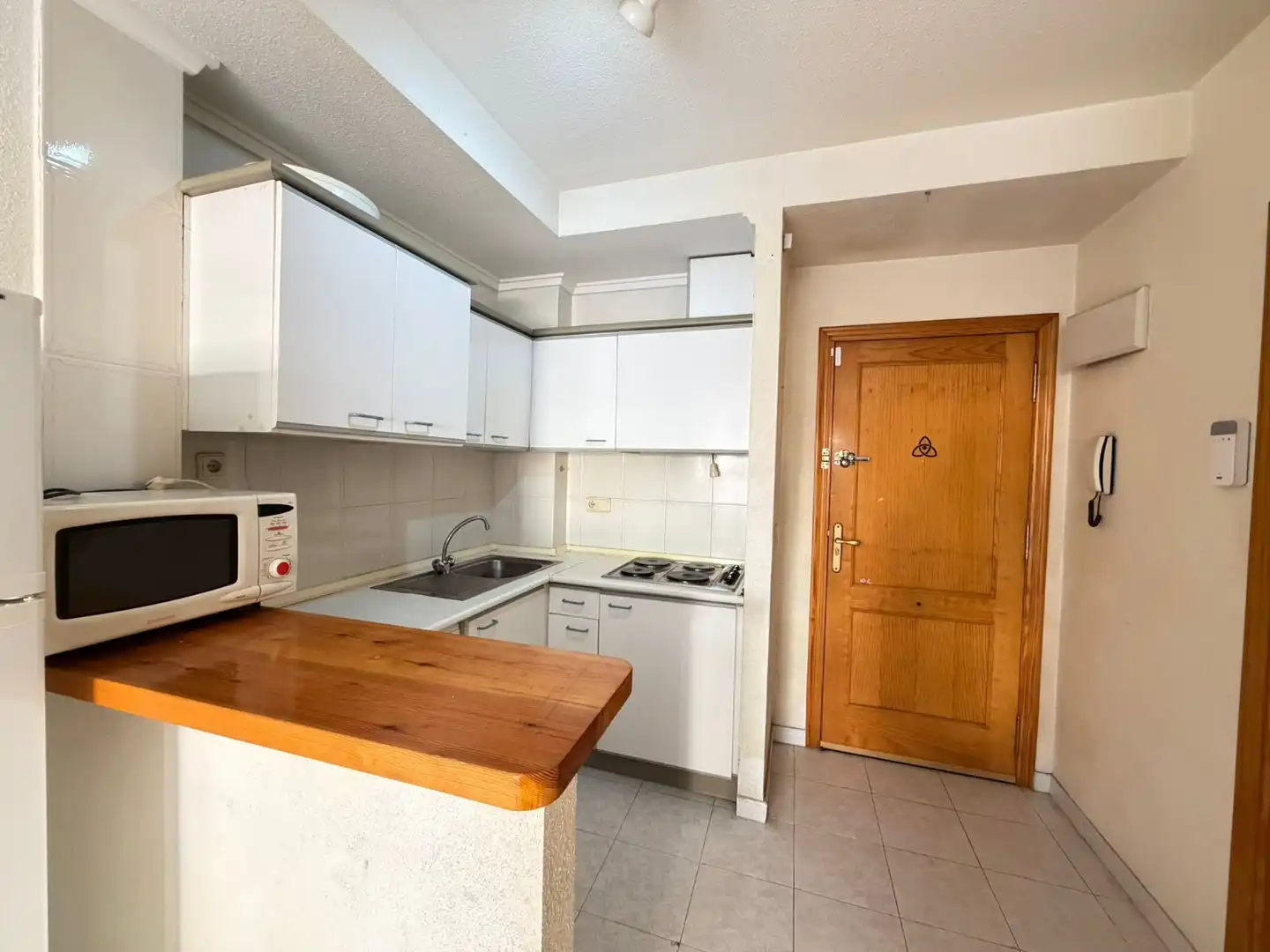 Kitchen of Flat for sale in Torrevieja  with Terrace, Furnished and Washing machine