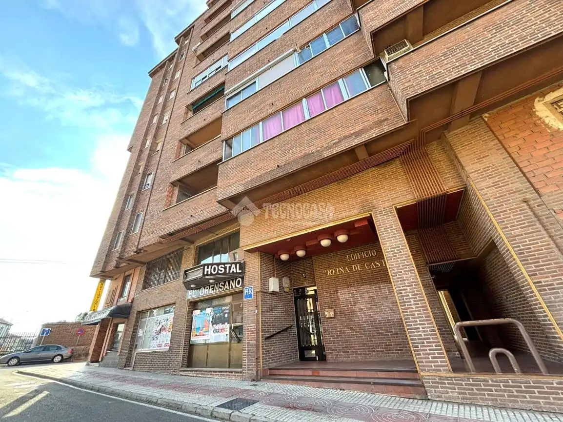 Vista exterior de Piso en venta en Medina del Campo con Calefacción