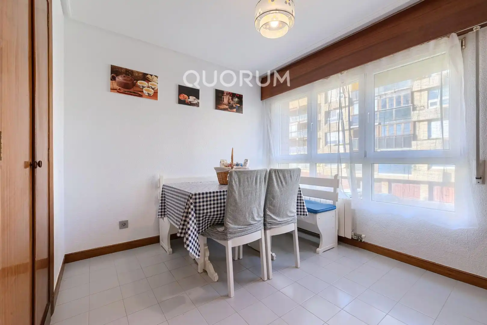 Comedor de Piso en venta en Sopela con Calefacción, Terraza y Trastero