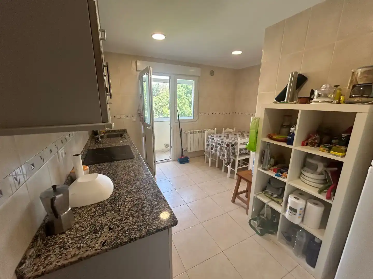 Kitchen of Flat for rent in Boiro, A Coruña