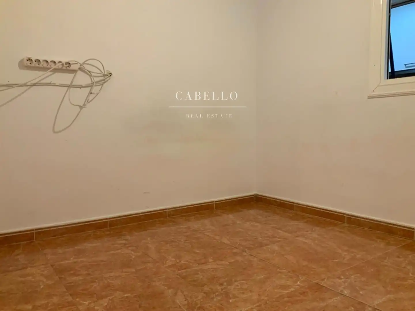 Flat for sale in Terrassa  with Oven