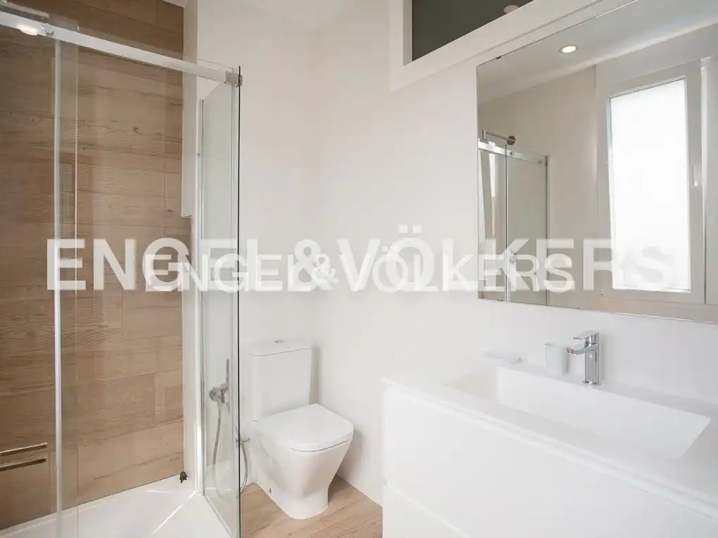 Badezimmer von Wohnung zur Miete in Valencia mit Klimaanlage, Heizung und Haustiere erlaubt