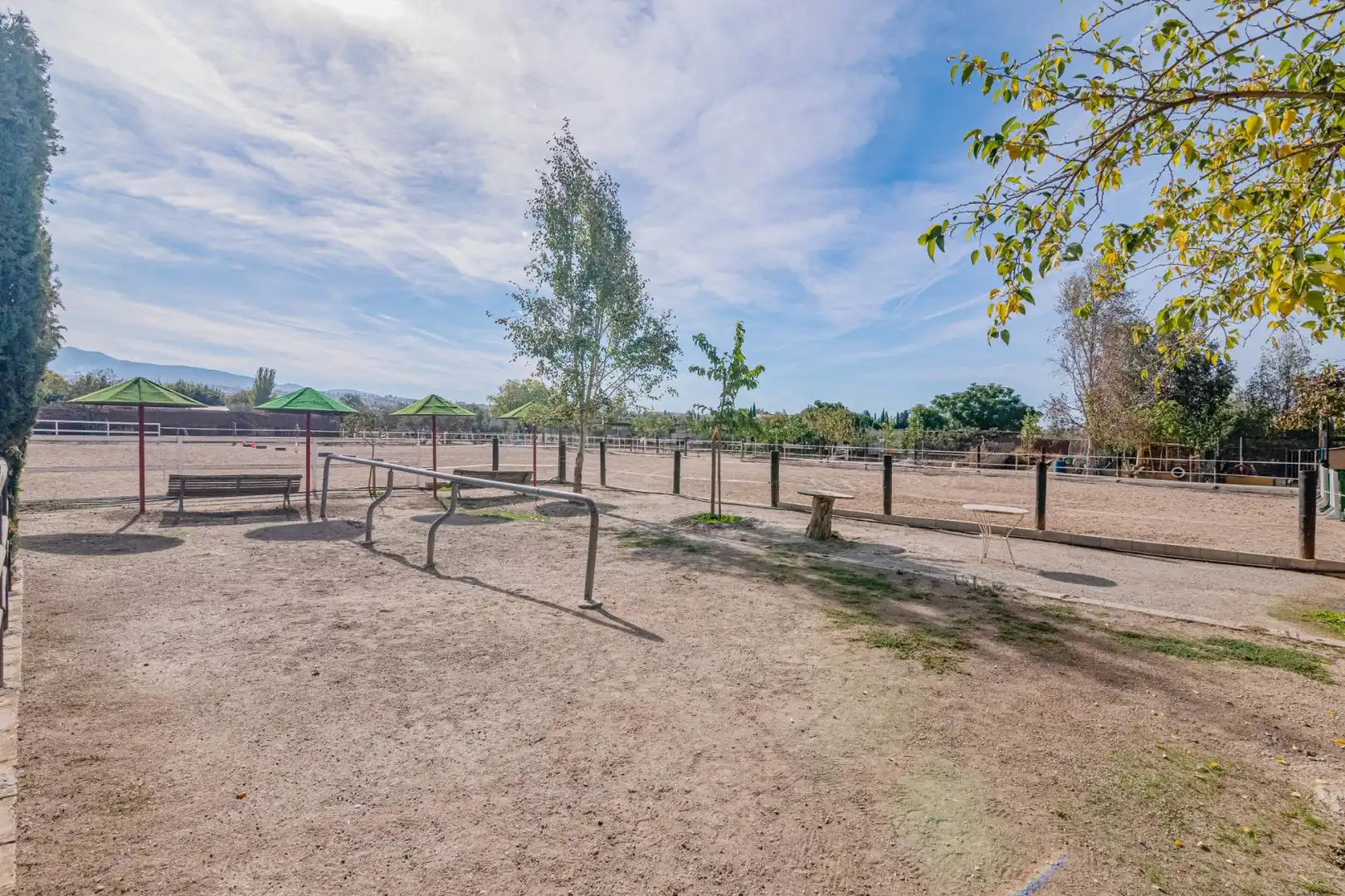 Vista exterior de Finca rústica en venta en La Zubia