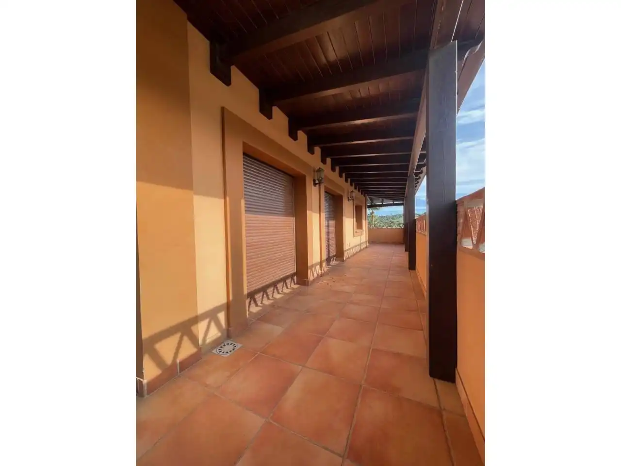 Vista exterior de Finca rústica en venda en Estepona amb Aire condicionat, Calefacció i Jardí privat