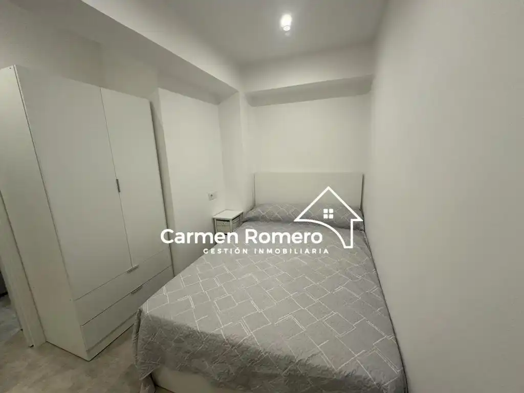 Habitación de Apartamento de alquiler en Salamanca con Calefacción y Amueblado