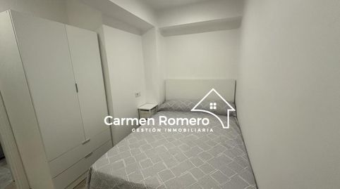 Foto 4 de Apartamento de alquiler en San Bernardo, Salamanca Capital