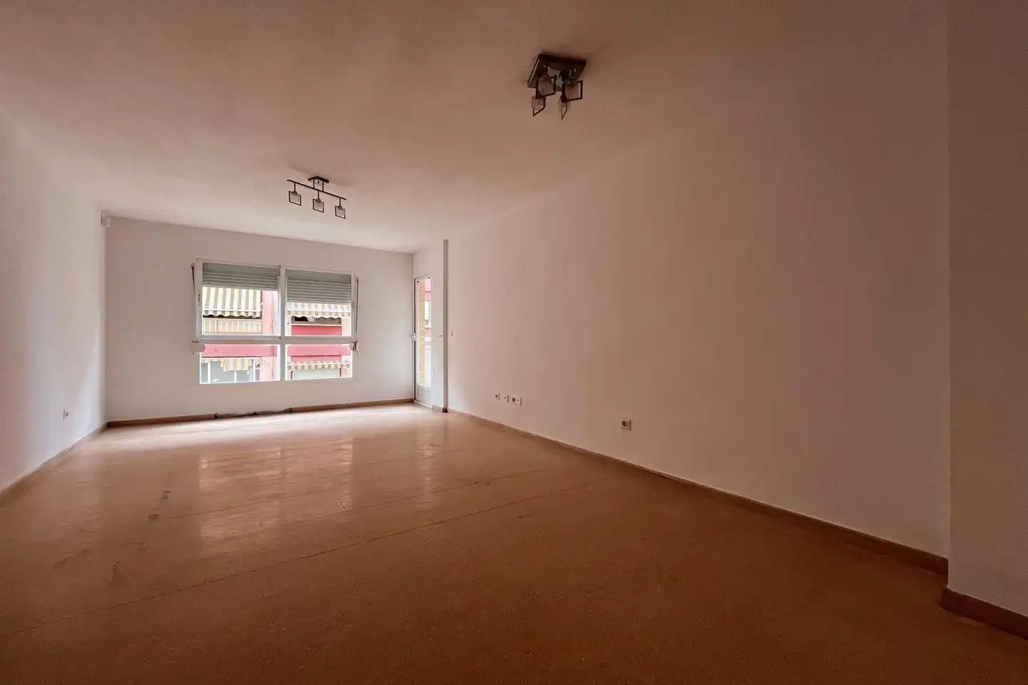 Sala de estar de Apartamento en venta en Villajoyosa / La Vila Joiosa con Terraza y Alarma