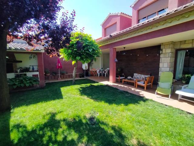 Casa-chalet en Venta en VIRGEN DEL SAGRARIO en Sotorribas