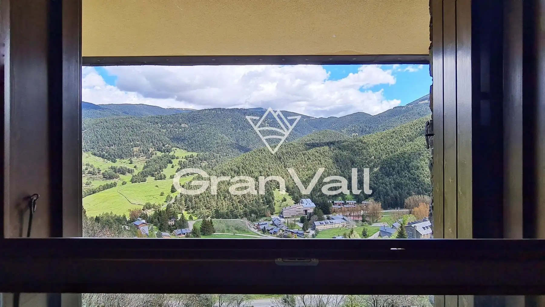Dúplex en venda en Alp amb Calefacció, Traster i Balcó