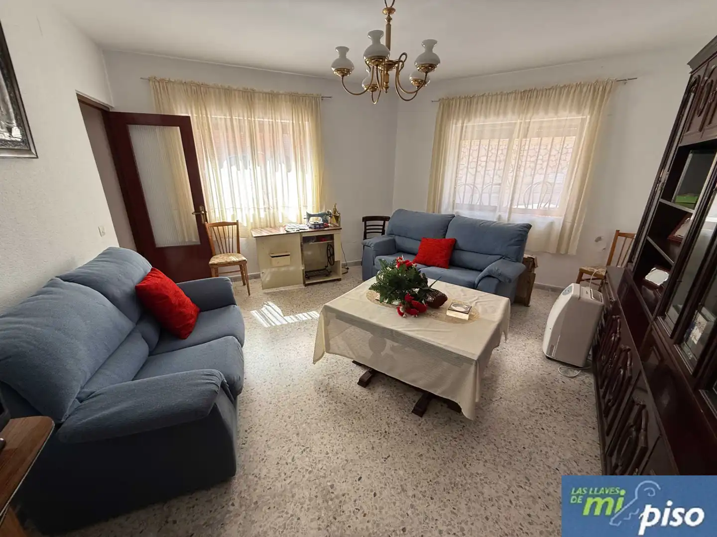 Sala d'estar de Casa o xalet en venda en Pollos amb Jardí privat, Terrassa i Traster