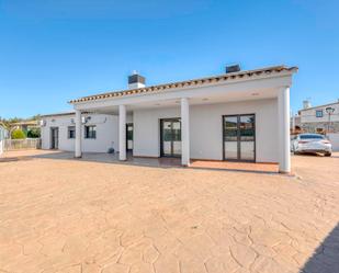 Vista exterior de Casa o xalet en venda en Cistella amb Aire condicionat, Terrassa i Piscina