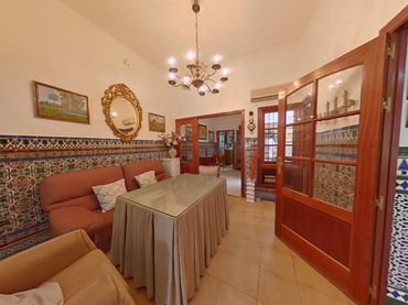 Casa amb balcó en venda a Calle OBISPO FITERO