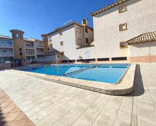 Piscina de Apartament en venda en Elche / Elx amb Calefacció, Terrassa i Piscina comunitària