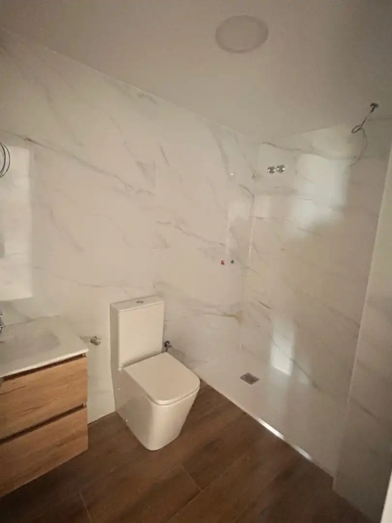 Baño de Ático en venta en Sant Guim de Freixenet con Calefacción, Terraza y Horno