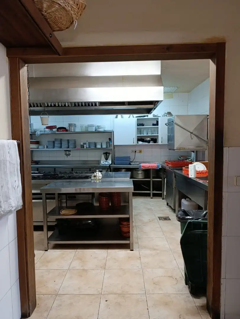 Küche von Geschaftsraum zum Verkauf in Albalate de Zorita mit Klimaanlage, Heizung und Terrasse