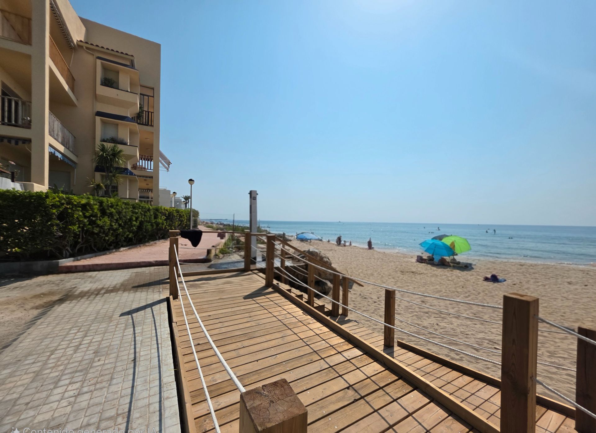 Vista exterior de Planta baixa en venda en El Vendrell amb Aire condicionat, Calefacció i Moblat