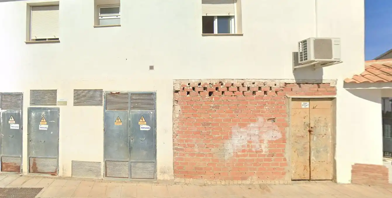 Geschaftsraum zum Verkauf in Calle Guadiamar, 16, Sanlúcar la Mayor
