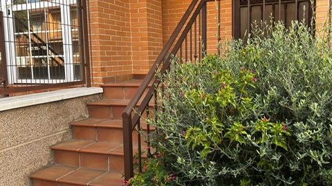 Foto 3 de Casa adosada en venta en Avenida Europa, Altos del Olivar - El Caracol, Madrid