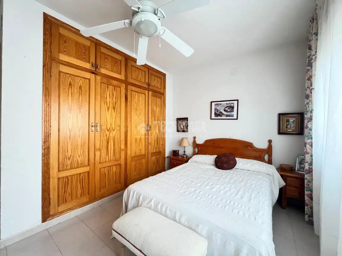 Habitación de Casa adosada en venta en Las Herencias con Calefacción, Piscina y Amueblado
