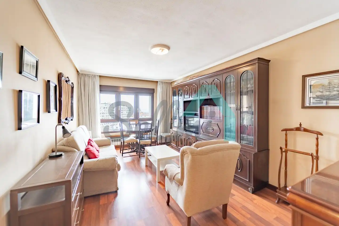 Flat with lift to rent in Muñoz Degraín