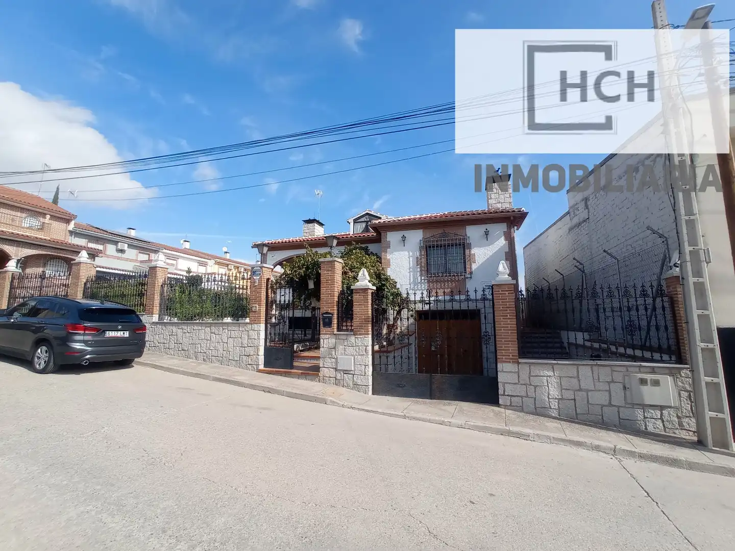 Vista exterior de Casa o chalet en venta en La Puebla de Montalbán con Calefacción, Jardín privado y Terraza