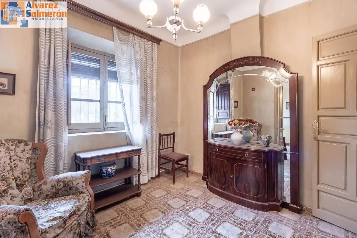 Country homes for sale in Calle CAJAR, Barrio de la Vega