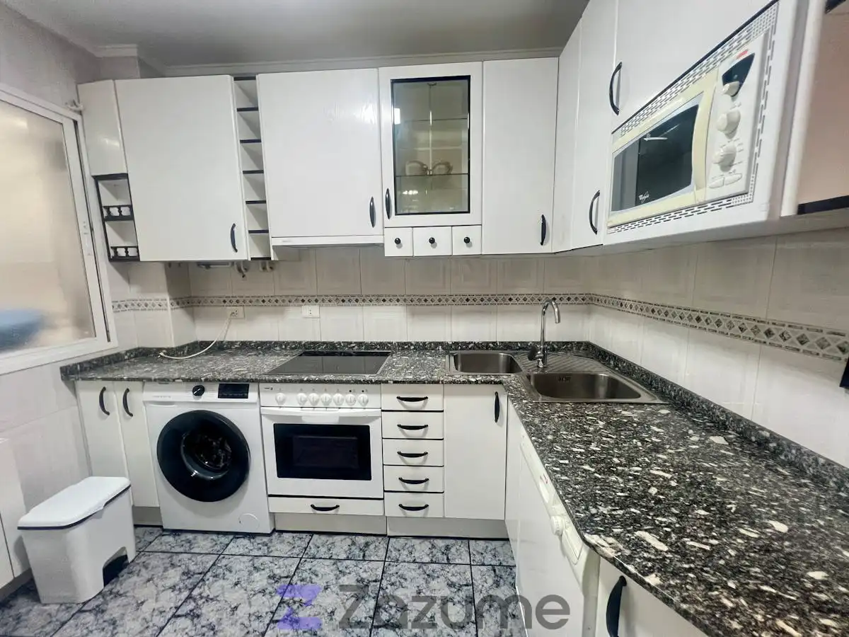 Küche von Wohnung zur Miete in Bilbao  mit Heizung, Terrasse und Möbliert