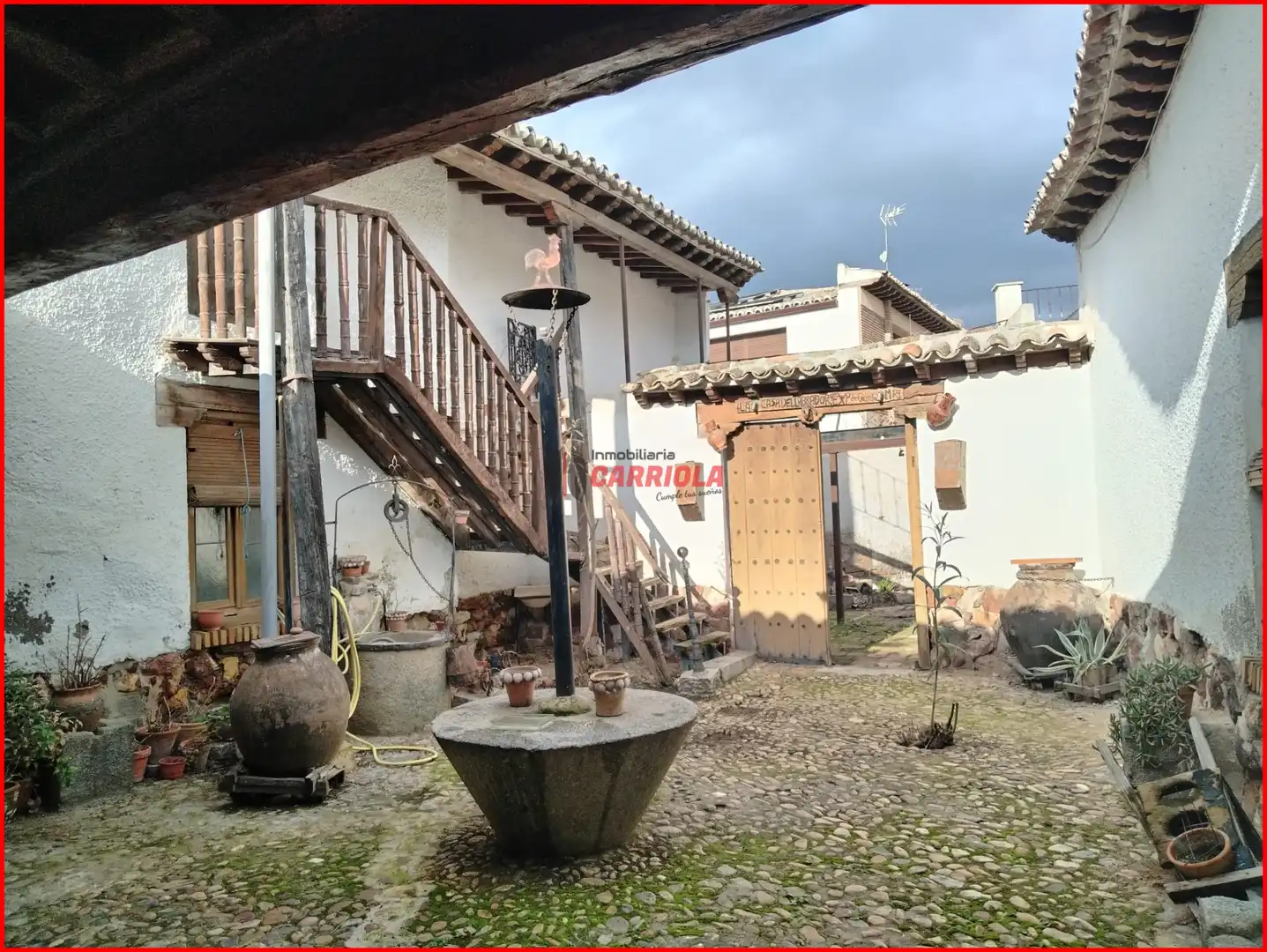 Vista exterior de Casa o chalet en venta en La Puebla de Montalbán