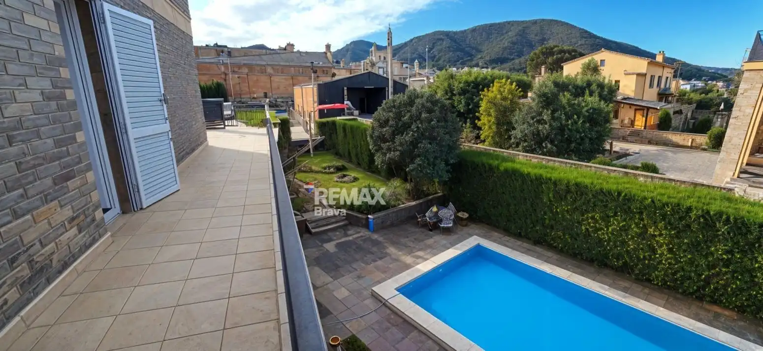 Casa adosada en venta en Calle CL CABANYA, Celrà