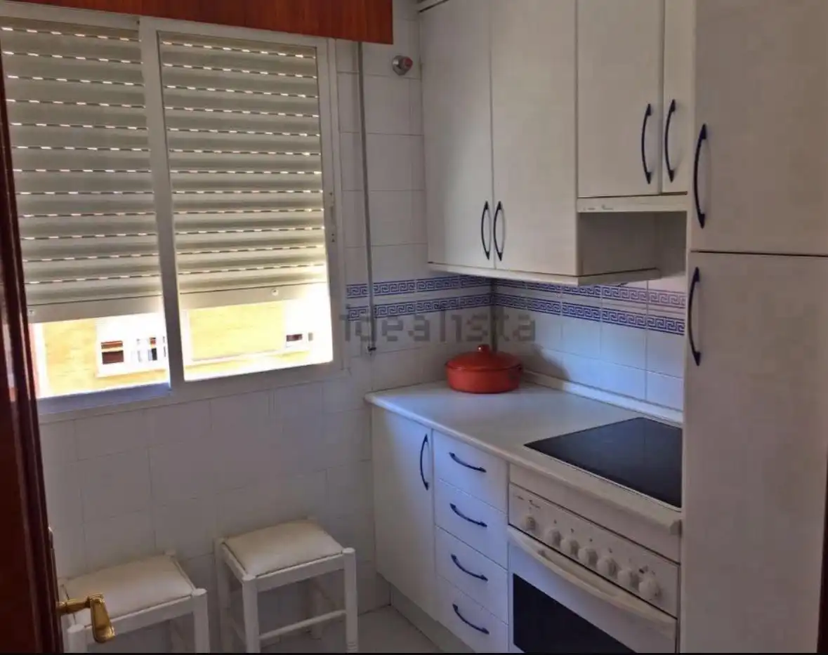 Apartament amb terrassa en venda a Argüello Carvajal Teologo Siglo XVII, imagen 4