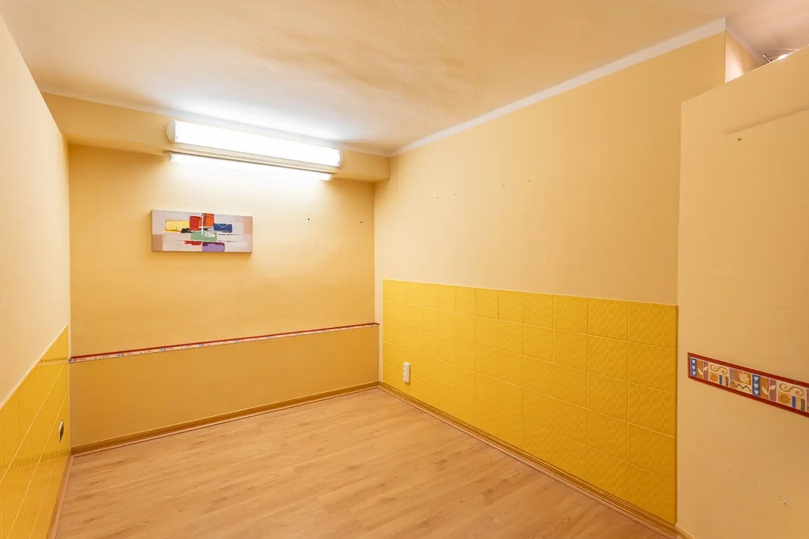 Commercial properties for sale in Marbella  with Air Conditioner and Furnished
