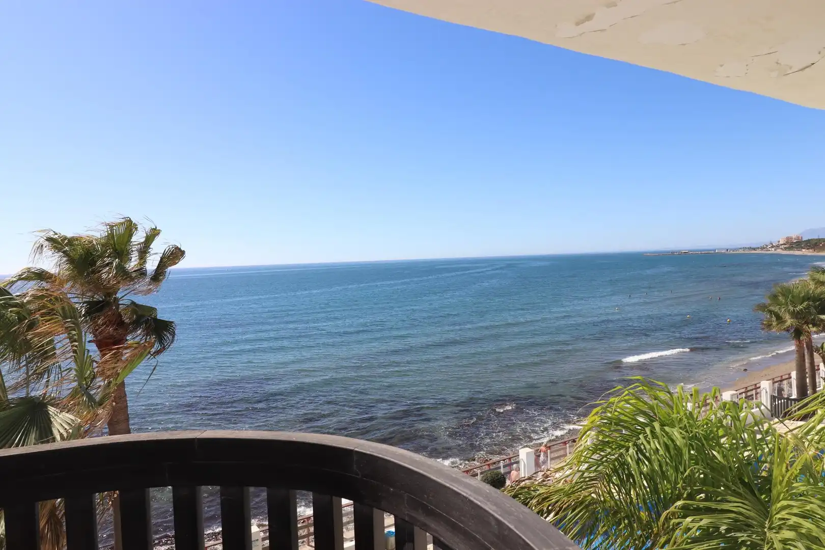 Schlafzimmer von Wohnungen zur Miete in Mijas mit Heizung, Privatgarten und Terrasse